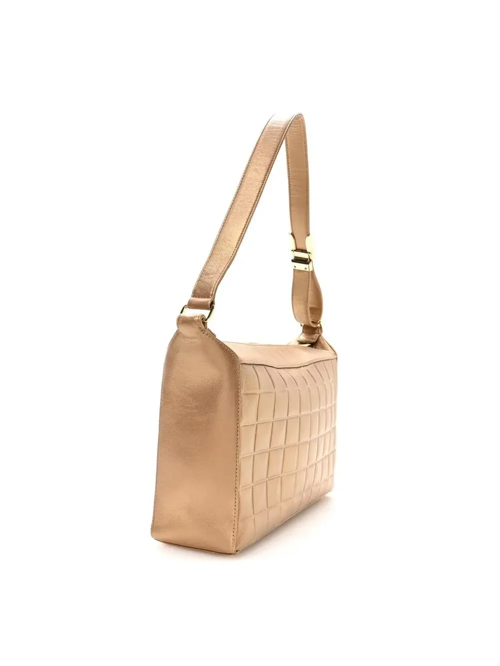 CHANEL indulge timeless